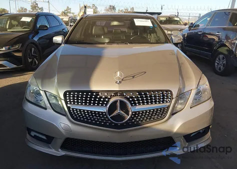 2011 Mercedes-Benz E 350 z USA, uszkodzony, nr VIN WDDHF5GB7BA424347